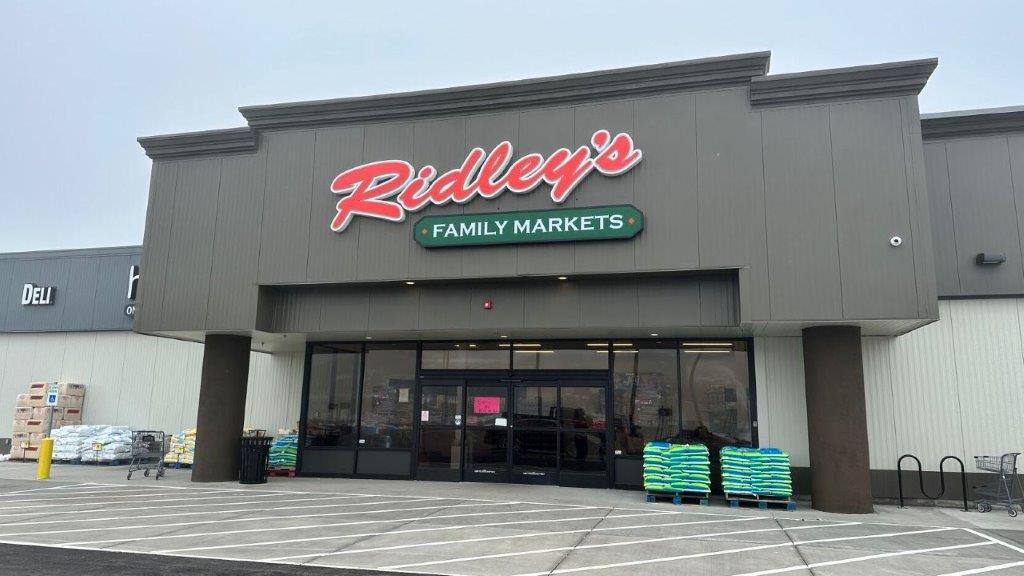 Ridleys Family Markets store front